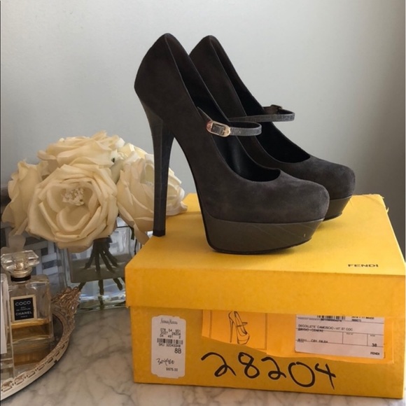 Fendi Suede Platform Heels - Picture 3 of 8